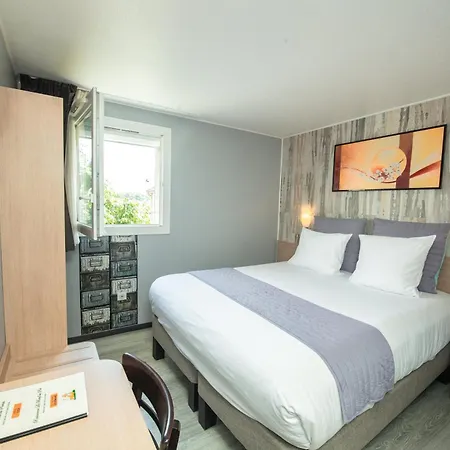 Logis - Le Relais Du Parisis 2* Villeparisis