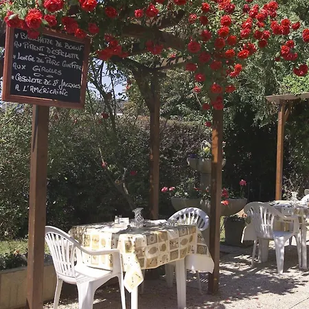 Logis - Le Relais Du Parisis 2* Villeparisis