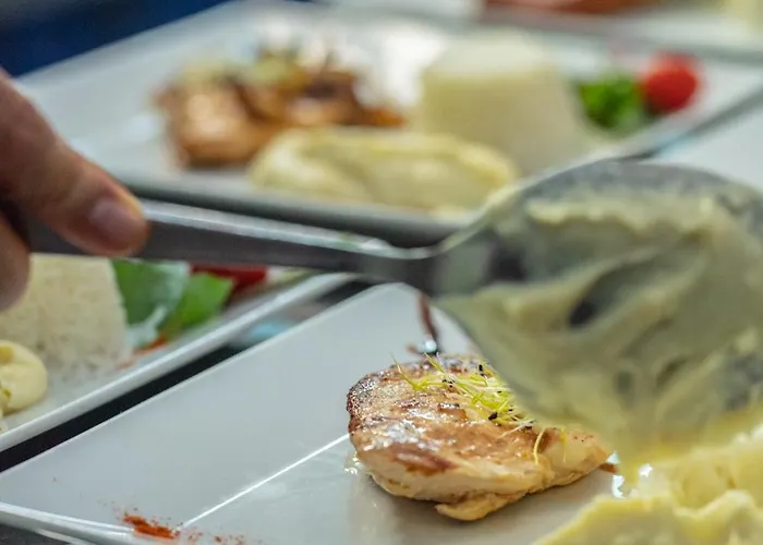 Logis - Le Relais Du Parisis 2* Villeparisis