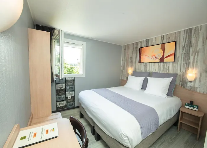 Logis - Le Relais Du Parisis 2* Villeparisis