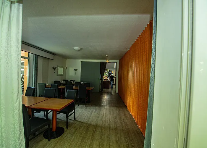 Logis - Le Relais Du Parisis Villeparisis