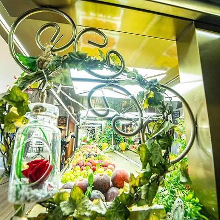 Logis - Le Relais Du Parisis Hotell Villeparisis