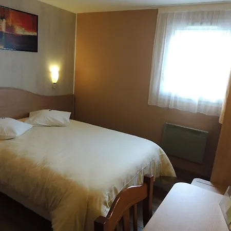 Logis - Le Relais Du Parisis Villeparisis